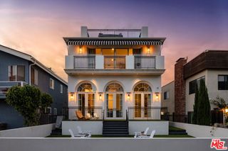 17 Privateer Street, Marina Del Rey, CA 90292