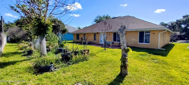 454 Fillmore Avenue NE, Palm Bay, FL 32907