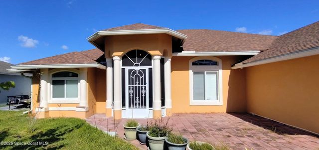 454 Fillmore Avenue NE, Palm Bay, FL 32907