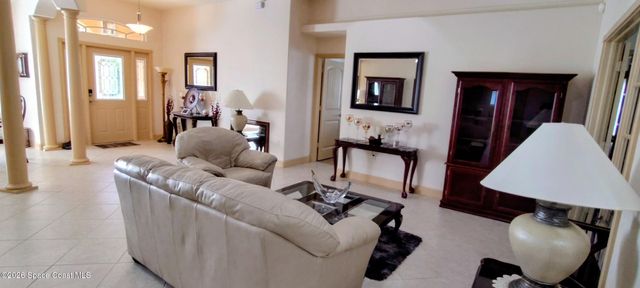 454 Fillmore Avenue NE, Palm Bay, FL 32907