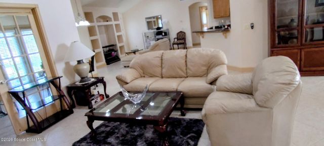 454 Fillmore Avenue NE, Palm Bay, FL 32907