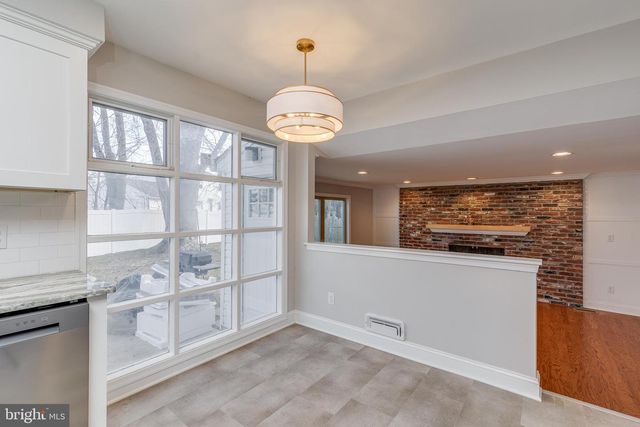 359 WINDSOR DR, Cherry Hill, NJ 08002