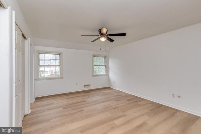 359 WINDSOR DR, Cherry Hill, NJ 08002