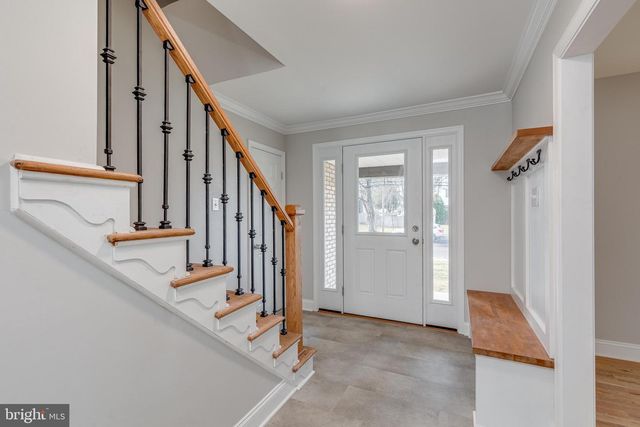 359 WINDSOR DR, Cherry Hill, NJ 08002