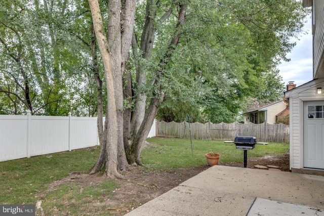 359 WINDSOR DR, Cherry Hill, NJ 08002