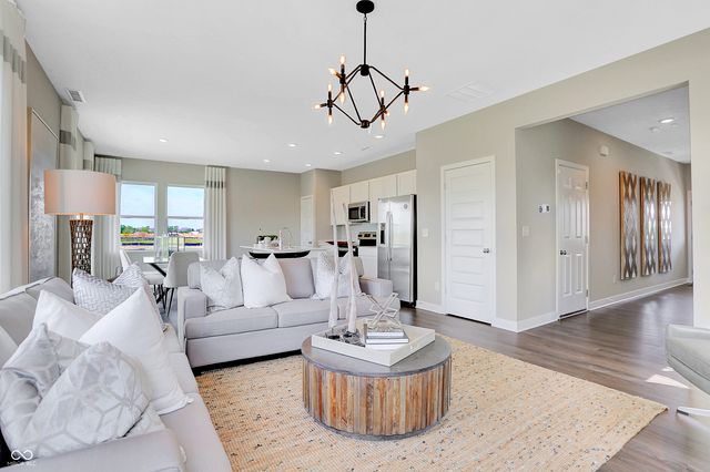 2766 Salem Place, Greenwood, IN 46143