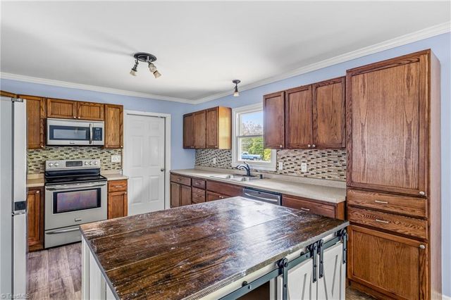 5217 Overlea Drive, Greensboro, NC 27407