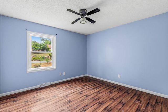 5217 Overlea Drive, Greensboro, NC 27407