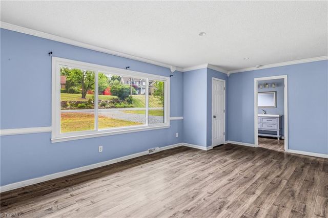 5217 Overlea Drive, Greensboro, NC 27407