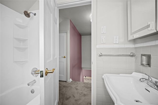 4360 Stanton Ave, Stanton Heights, PA 15201