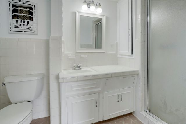5735 Wigton Drive, Houston, TX 77096