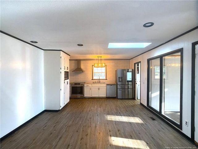 2405 Morganton Road, Fayetteville, NC 28303