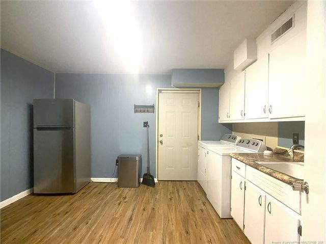 2405 Morganton Road, Fayetteville, NC 28303