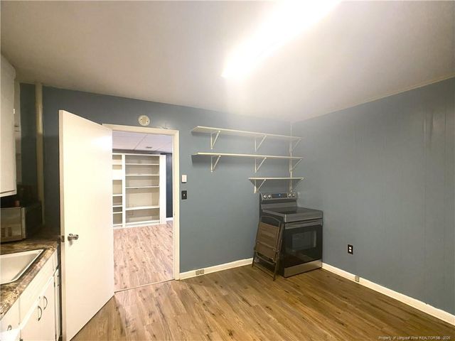 2405 Morganton Road, Fayetteville, NC 28303