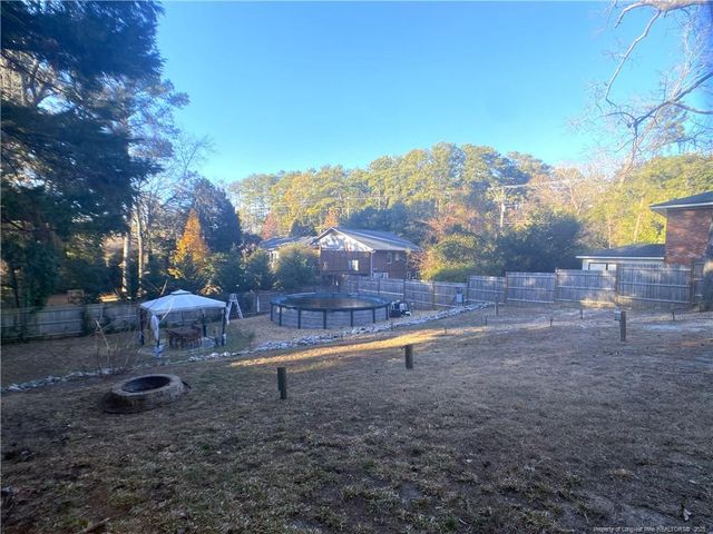 2405 Morganton Road, Fayetteville, NC 28303