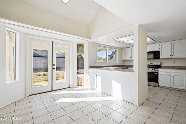 5729 W BUTLER Drive, Chandler, AZ 85226