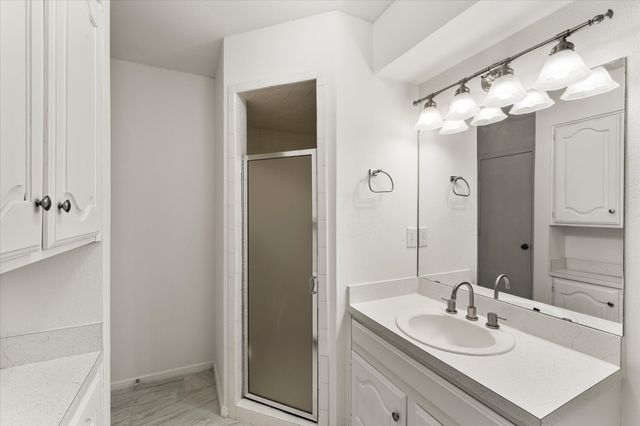1006 Beverly Circle, Tool, TX 75143