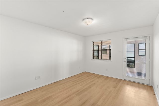 1006 Beverly Circle, Tool, TX 75143