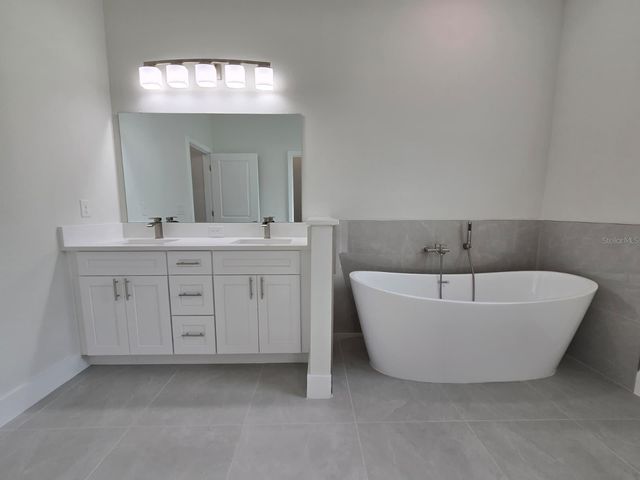 18374 ELGIN AVENUE, Port Charlotte, FL 33948