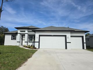 18374 ELGIN AVENUE, Port Charlotte, FL 33948