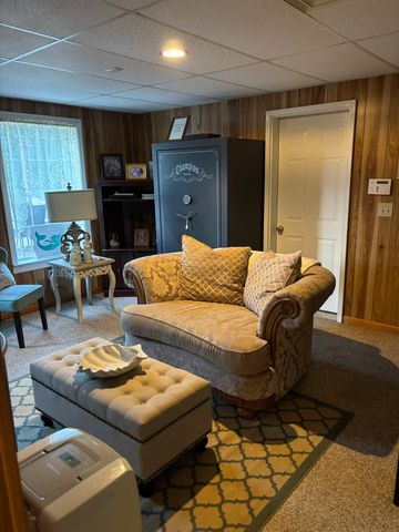 241 Glen Holliday Rd, Indian Mound, TN 37079