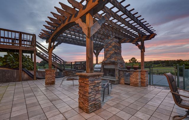 241 Glen Holliday Rd, Indian Mound, TN 37079