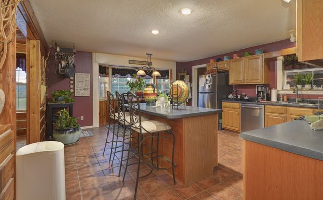 241 Glen Holliday Rd, Indian Mound, TN 37079