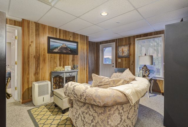 241 Glen Holliday Rd, Indian Mound, TN 37079