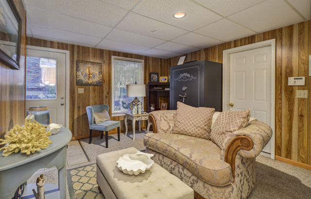 241 Glen Holliday Rd, Indian Mound, TN 37079