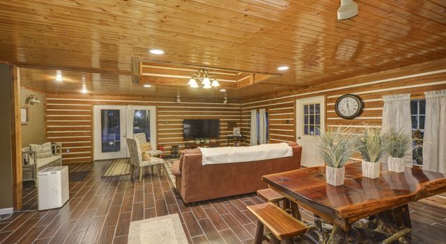 241 Glen Holliday Rd, Indian Mound, TN 37079
