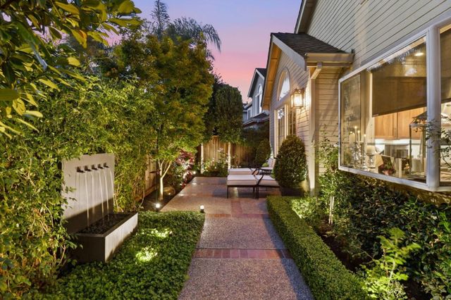 811 Schooner Bay Drive, Redwood City, CA 94065