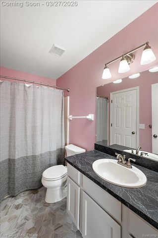 734 Challenging Trail 65, South Lyon, MI 48178