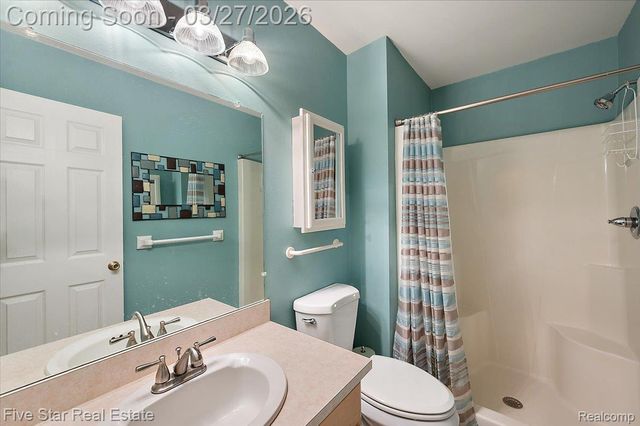 734 Challenging Trail 65, South Lyon, MI 48178