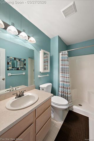 734 Challenging Trail 65, South Lyon, MI 48178