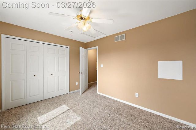 734 Challenging Trail 65, South Lyon, MI 48178