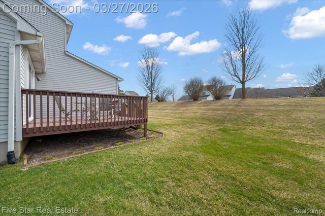 734 Challenging Trail 65, South Lyon, MI 48178