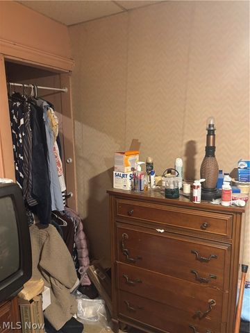 4096 E 66th Street, Cleveland, OH 44105