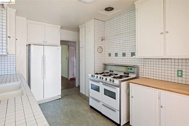 870 Keeler Ave, Berkeley, CA 94708