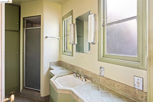 870 Keeler Ave, Berkeley, CA 94708