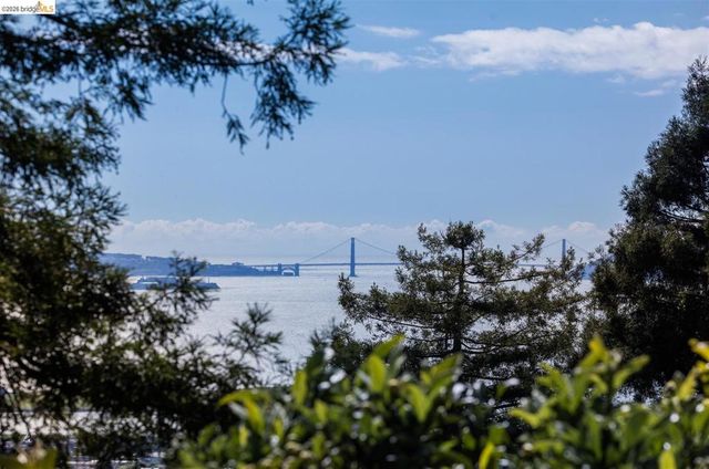870 Keeler Ave, Berkeley, CA 94708