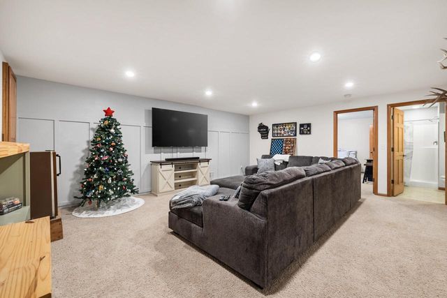 334 Autumn LANE, Campbellsport, WI 53010