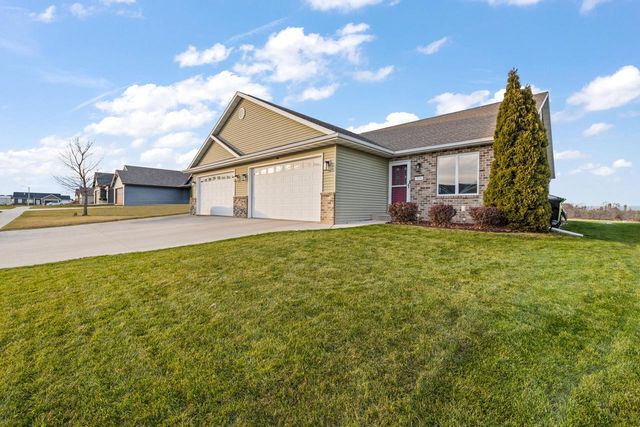 334 Autumn LANE, Campbellsport, WI 53010