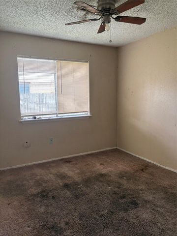 4934 Deerwood Circle, Baytown, TX 77521