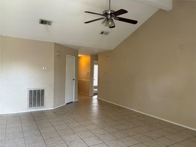 4934 Deerwood Circle, Baytown, TX 77521