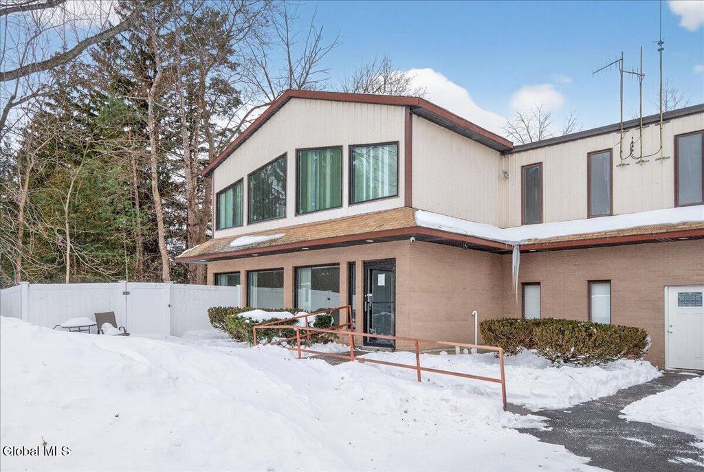 54 Freemans Bridge Road 54A, Glenville, NY 12302