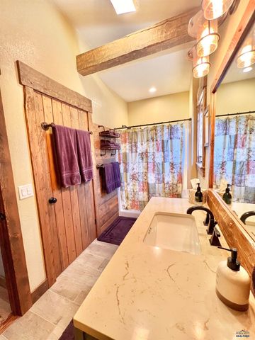 11532 HIGH VALLEY DR, Rapid City, SD 57702