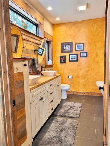 11532 HIGH VALLEY DR, Rapid City, SD 57702