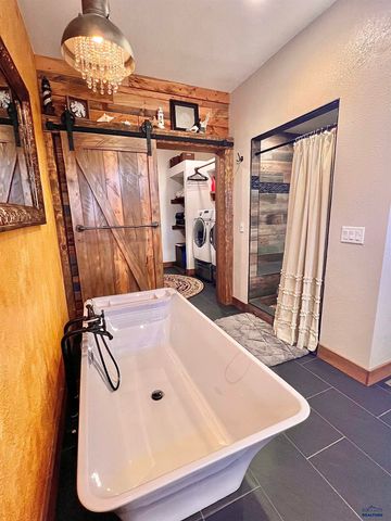 11532 HIGH VALLEY DR, Rapid City, SD 57702