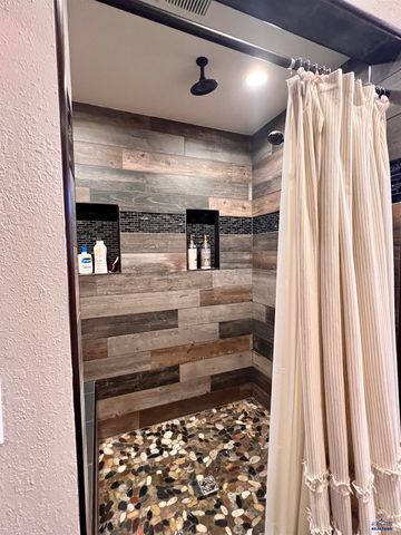 11532 HIGH VALLEY DR, Rapid City, SD 57702