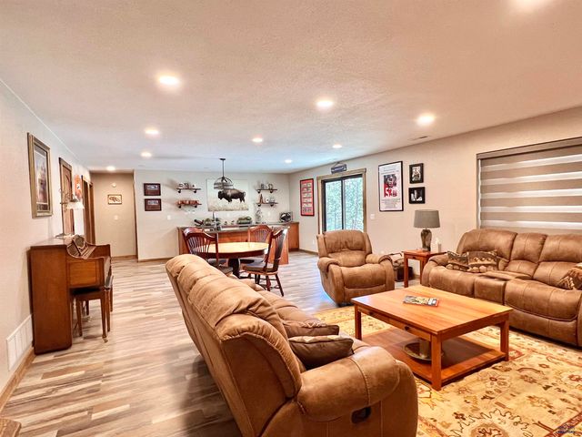 11532 HIGH VALLEY DR, Rapid City, SD 57702